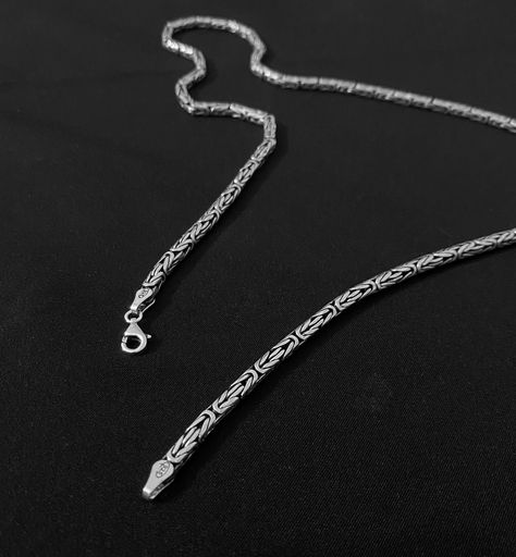 Title: 925 Silver 3.5mm Round King Byzantine Chain Necklace Gift Mens Bali Chain Gift for her Gift for him Oxidized Finish Valentines Day Birthday ✦ Jewelry Details ✦ * Material: 925 Sterling Silver * Thickness: 3.5mm * Total Weight: 18 Inches: 32-34 Grams  20 Inches: 34-36 Grams 22 Inches: 36-38 Grams  24 Inches: 38-40 Grams 26 Inches: 40-42 Grams * Available sizes; 18" to 26" contact me if you're expecting to buy another size! * Ideal for daily use with an oxidized finish on 925 sterling silve Byzantine Chain, Silver Chain For Men, Mens Silver Necklace, Silver Anniversary, Silver Accessories, Silver Chain Necklace, Chains For Men, Necklace Gift, Men Necklace