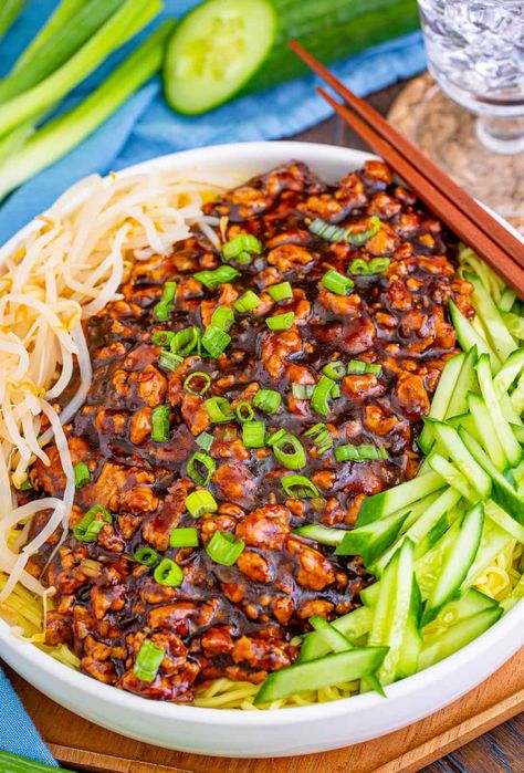 Dang Dang Noodles, Dan Dan Noodles Recipe Vegetarian, Chicken Dan Dan Noodles, Bibibop Noodles Recipe, Easy Dan Dan Noodles Recipe, Pork Dan Dan Noodles, Noodles Copycat Recipes, Easy Dan Dan Noodles, Dan Dan Noodles Recipe Pf Changs