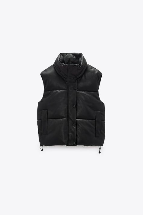 Zara Faux Leather Puffer Vest White Puffer Vest Outfit, Faux Leather Puffer Vest, Leather Puffer Vest, Puffer Vest Outfit, Zara Puffer, White Puffer Vest, Leather Puffer, Puffer Gilet, Zara Spain