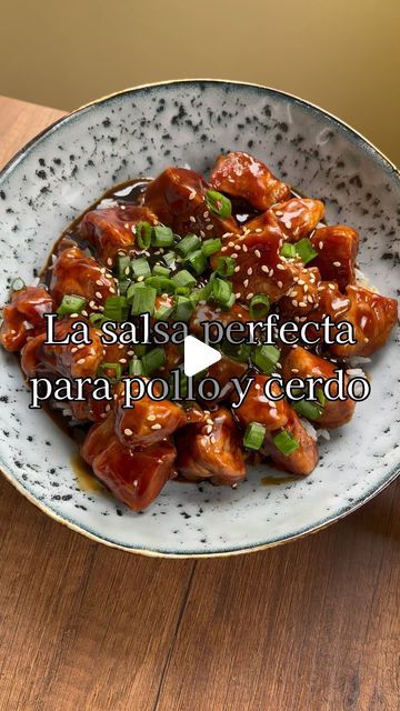 Samurai chef on Instagram: "La salsa perfecta para pollo y cerdo😋  #salsa #recetas #carnedecerdo  #pollo #agridulce #fyp" Arroz Frito, Chicken Fajitas, Fajitas, Food Ideas, Chef, Chicken, On Instagram