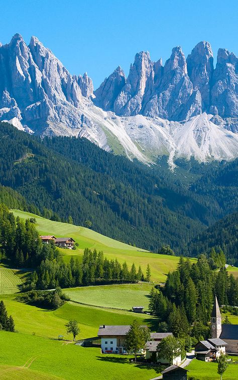 The 5 Greenest Countries On Earth (And All Of The Rest), Ranked -- Want to live in a beautiful nation that protects your health? It turns out Switzerland is your best bet (the chocolate is also good). Fairy Queen, Picture Beautiful, Winter Sun, Beautiful Places Nature, Beautiful Scenery Nature, Autumn Season, Alam Yang Indah, Beautiful Mountains, Beautiful Nature Pictures