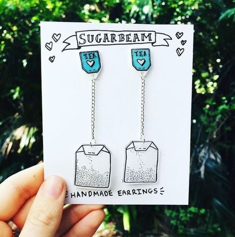 Tea Bag Earrings, Shrink Plastic Earrings Diy, Shrinks Dink Earrings, Packaging Earrings, Shrinky Dink Crafts, Shrinky Dink Jewelry, Shrinky Dink Earrings, Shrink Plastic Jewelry, Shrink Art