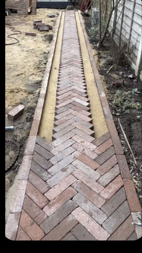 Paver Path, Brick Pathway, Backyard Walkway, Brick Walkway, Brick Path, Brick Garden, Garden Walkway, Home Landscaping, Garden Pathway