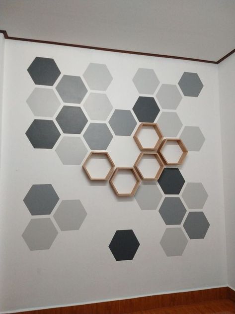 Beautiful wall decor ideas Honeycomb Accent Wall Diy, Hexagon Feature Wall, Wall Hexagon Decor, Hexagon Accent Wall Paint, Honeycomb Painting Wall, Octagon Accent Wall, Honeycomb Wall Paint, Honeycomb Wall Design, Hexagon Bedroom Design