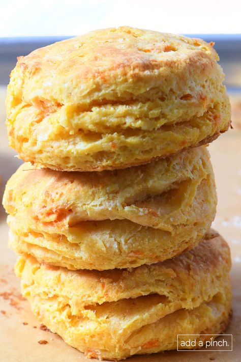 Sweet Potato Biscuits Recipe Sweet Potato Biscuit, Gluten Free Sweet Potato Biscuits, Sweet Potato Biscuits Easy, Autumn Biscuits, Pecan Chewies Recipe, Sweet Potato Easy, Southern Biscuit Recipe, Sweet Potato Biscuits Recipe, Potato Biscuits Recipe