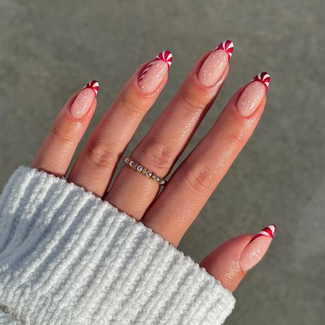 Posted by Zoe Scott: Welcome, this post will explore the 20 Latest Christmas French Nail Designs, blending classic elegance with holiday charm. We'll delve into the evolut... Chic Christmas Party, Santa Hat Nails, Red French Manicure, Holiday Nail Ideas, Teen Nails, Candy Cane Nails, Red Christmas Nails, Holiday Nail Designs, January Nails