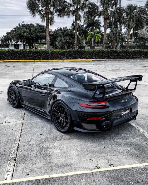 Porsche Dealership, Porsche Gt2, Porsche Gt2 Rs, Boxster Spyder, Luxury Car Photos, Porsche Gt, Black Porsche, Porsche Panamera Turbo, Gt2 Rs