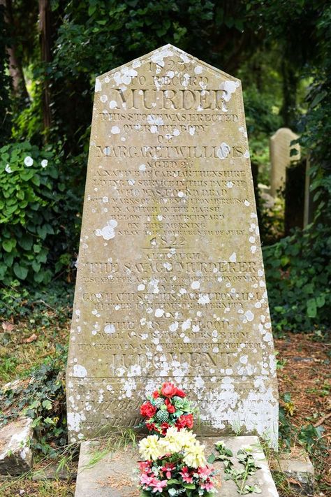 The words on the grave stone were written by Elijah Waring Gravestone Photography, Graveyard Photography, Historical Mystery Books, Graveyard Art, Celtic Images, Grave Monuments, Grave Stone, Cemetery Monuments, Dark History