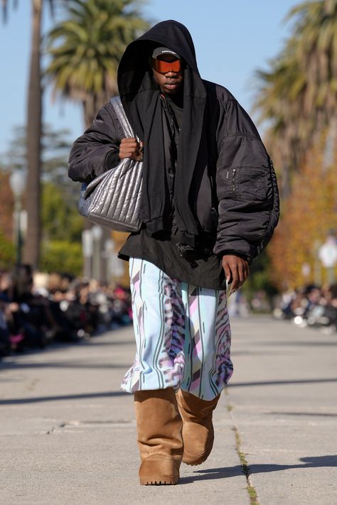 Balenciaga Pre-Fall 2024 Collection | Vogue Balenciaga Street Style, Balenciaga Fashion Show, Balenciaga Aesthetic, Balenciaga Runway, Balenciaga Outfit, Balenciaga Boots, Balenciaga Style, Balenciaga Fashion, Futuristic Fashion