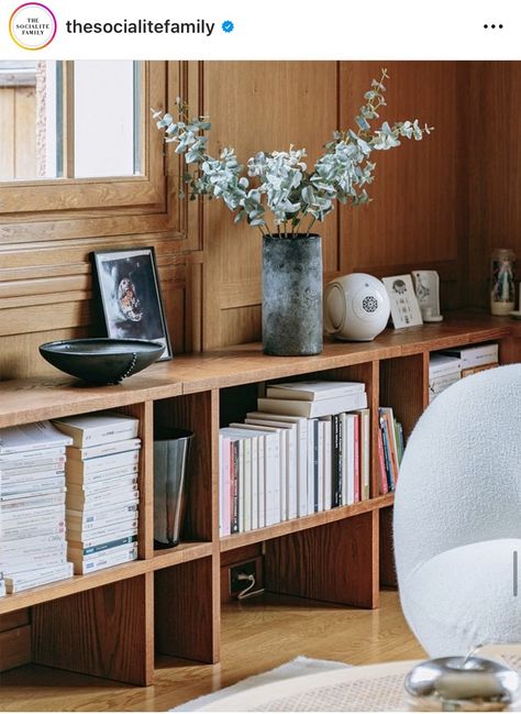 Low Bookshelves Living Room, Low Book Shelf, Low Bookshelf, Low Bookshelves, Interior Simple, Bookshelves In Living Room, Tv Shelf, Japanese Home Decor, Socialite Family