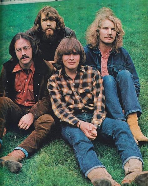 CREEDENCE John Fogerty, The Bee Gees, Classic Rock Bands, 60s Music, Creedence Clearwater Revival, Oldies Music, Southern Rock, Country Rock, Music Memories