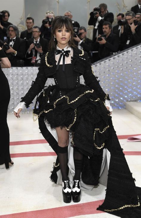 Jenna Ortega Met Gala 2023, Jenna Ortega Met Gala, Dresses Design Ideas, Meet Gala, High Low Dresses, Gala Themes, Gala Gowns, Met Gala Outfits, Silly Clothes