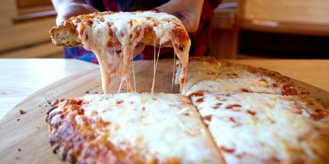 Cheap and Interesting Ways to Make Frozen Pizza Better Digiorno Pizza, Pizza Hacks, Cooking Peppers, Thick Crust Pizza, Homemade Garlic Butter, Pizza Branding, Impossible Burger, Pizza Flavors, Cheesy Bread