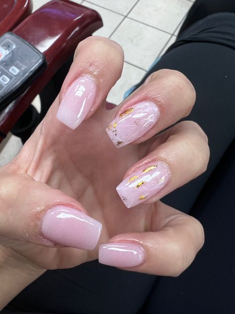 Light Pink Nails With Gold Flakes, Pink Marble Nails With Gold Flakes, Bridesmaid Nails Pink, Gold Flake Nails, Light Marble, Bridesmaids Nails, Golden Nails, Light Pink Nails, Finger Nail Art