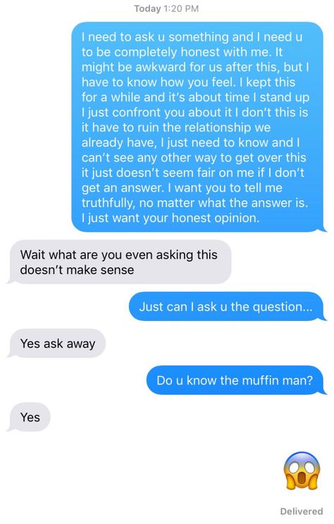 Muffin Man Pranks! (Actual text between friends)  #DidYouKnow  #Died  #Memes #textprank #muffinman #funnymemes #funny #funnytexts #texts Pranks On Friends Texting, Funny Pranks Over Text, Funny Prank Texts Friends, Funny Texts To Text Your Friends, Pranks Ideas Over Text, Things To Prank Text, Prank Messages Friends, Humour, Funny Stuff To Text Your Friends