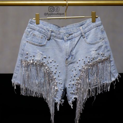 The Diamonds & Pearls Shorts. They Have Rhinestone, Pearls And Sequins Fringe Details. Brand New. The Price Is Firm. Denim And Diamond Outfit Ideas, Bedazzled Denim Shorts, Diamonds And Pearls Outfit, Rhinestone Cowgirl Outfits, Denim And Diamonds Party Outfit, Nashville Fits, Gabby Party, Modified Clothing, Printed High Waisted Shorts