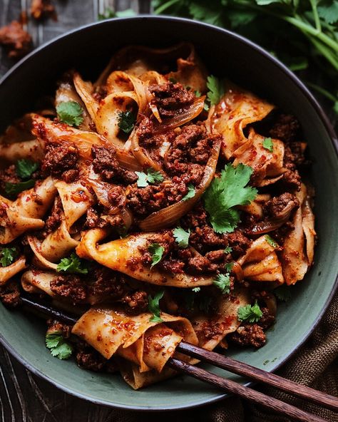 Recipe: Biang Biang Noodles (Hand-Pulled Noodles) — Lily Morello Mala Recipes, Mala Noodles, Cumin Lamb Noodles, Lamb Noodles, Biang Biang Noodles, Cumin Lamb, Kari Ayam, Chinese Spices, Sliced Meat