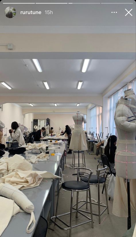 Esmod Paris, Sewing Aesthetic, Fashion Major, Get Your Life Together, Fashion Institute Of Technology, Fashion Dream Job, Fashion Jobs, Fashion School, Career Fashion