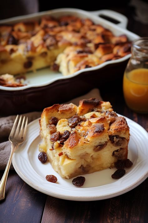 Bread Pudding With Apples And Raisins, Raisin Desserts, Raisin Bread Pudding Recipe, Desserts For Winter, Rasin Bread, Cinnamon Raisin Bread Pudding, Team Breakfast, Raisin Bread Pudding, My Heavenly Recipes