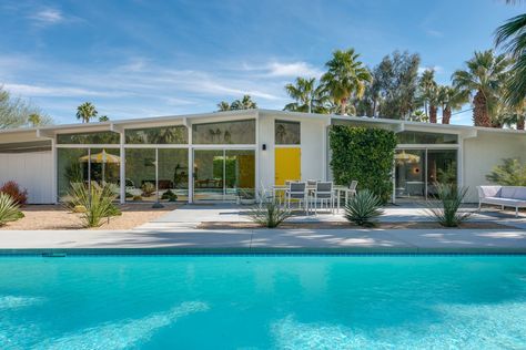 Palm Springs Interior, Palm Springs Homes, Modernism Week Palm Springs, Palm Springs Houses, Palm Springs Mid Century Modern, Palm Springs Architecture, Palm Springs House, Desert House, Palm Springs Style