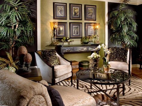 cool safari themed living room decor for Inviting Check more at http://bizlogodesign.com/safari-themed-living-room-decor-for-inviting/ Jungle Living Room Ideas, Jungle Living Room Decor, Safari Living Rooms, African Themed Living Room, Safari Bedroom Decor, African Decor Living Room, Jungle Room Decor, African Living Rooms, Safari Home Decor