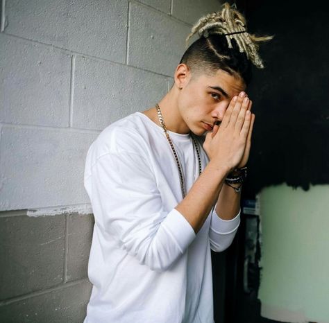 William Singe, Inked Men, Man Bun, New Boyfriend, Boy Hairstyles, Haircuts For Men, Justin Bieber, Boy Fashion, Mens Hairstyles