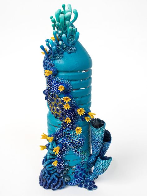 Rainbow Bottles — Stephanie Kilgast - Contemporary Sculptures and Art Easy Art Sculptures, Stephanie Kilgast Art, Sculptures Made Out Of Random Objects, Trash Art Ideas, 3d Sculpture Ideas, Recycled Art Sculpture, Contemporary Sculpture Art, Stephanie Kilgast, Nature Sculpture