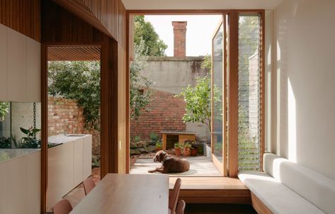 A 3-Metre-Wide Micro-Terrace Inspired By Its Redfern Surrounds Victorian Home Renovation, Kaufmann House, Upholstered Banquette, Built In Furniture, Australian Architecture, Architecture Awards, Hus Inspiration, Minimal Home, Australian Homes