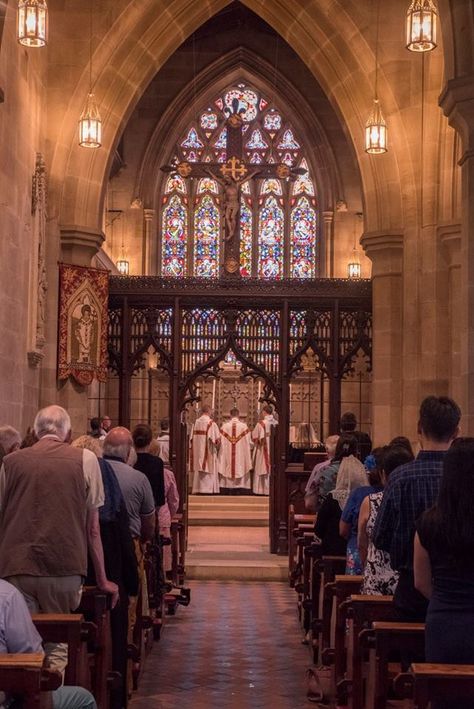 Cathedrals Interior, Western Icons, Lux Lifestyle, Old Catholic Church, Stone Chapel, Sacral Architecture, Church Aesthetic, Global Issues, Modern Church