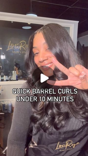 How To Curl Middle Part Hair, How To Barrel Curl Hair, How To Do Big Curls For Long Hair, How To Curl Wig, Curling Hair Tutorial, Curled Layered Hair, Big Curls For Long Hair, Curling Fine Hair, Hair Curling Techniques