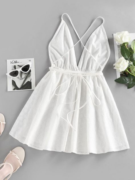 Plain Mini Dress, Broderie Anglaise Dress, Cute Mini Dresses, Anglaise Dress, Mini Dress White, Short Gowns, Backless Mini Dress, Style Inspiration Fall, Short Styles