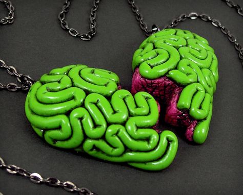 Celebrate The Odd! Zombie Necklace, Brain Necklace, Zombie Brain, Alien Clothes, Best Friends Necklace, Friends Necklace, Bff Necklace, Mickey Mouse Art, Adornos Halloween