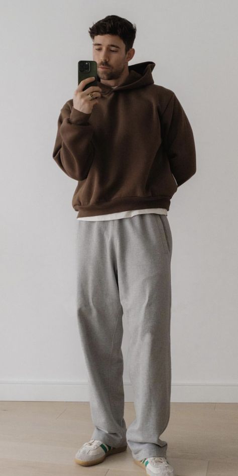 Comfy Guys Outfits, Men Grey Sweatpants Outfit, Mens Cozy Outfits, Grey Sweats Outfit Men, Black Tasman Ugg Outfit Men, Grey Hoodie Outfit Men Aesthetic, Mens Chill Outfits, Baggy Grey Sweatpants Outfits Men, Male Grey Sweatpants Outfit