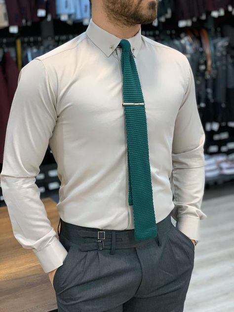 MenSuitsPage Formal Suits Men, Mens Smart Casual Outfits, Mens Business Casual Outfits, Shirt Outfit Men, Smart Casual Men, Mens Fashion Wear, Cream Shirt, Designer Suits For Men, African Clothing For Men