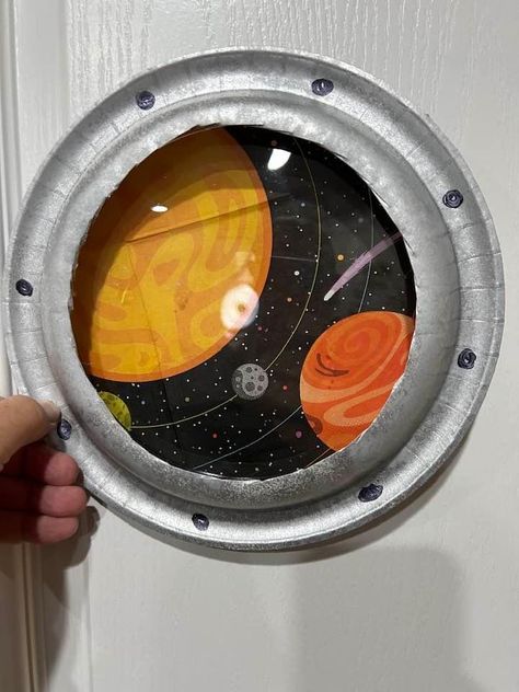 Outer Space Aesthetic Room, Diy Space Bedroom Decor, Outer Space Theme Decorations, Space Decorations Classroom, Space Room Decoration, Space Party Theme Decorations, Space Theme Elementary Classroom, Astronaut Crafts For Kids Preschool, Space Themed Carnival Games