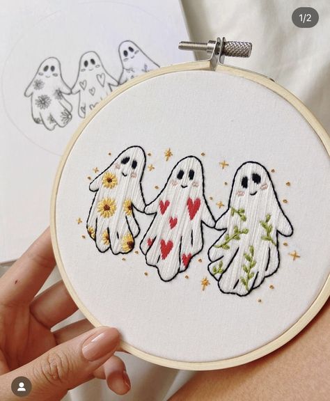 How To Embroider A Ghost, Hand Embroidery On Hoodie, Funny Christmas Embroidery, Atla Embroidery, Embroidery Inspiration Ideas, Embroidery Animals Easy, Cute Easy Embroidery, Hand Embroidery Ideas Projects, Ghost Besties