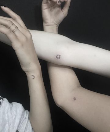 Group Tattoos, Matching Bff Tattoos, Matching Friend Tattoos, Cute Matching Tattoos, Tattoo Placements, Matching Best Friend Tattoos, Bestie Tattoo, Sibling Tattoos, Amazing Tattoos