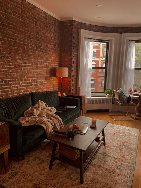 Cosy New York Apartment, Nyc Apartment Fireplace, Old New York Apartment Aesthetic, Old City Apartment Interior, West Village Apartment Aesthetic, Apartment Downtown Aesthetic, Cozy Nyc Apartment Aesthetic, Urban Studio Apartment, Nyc Apartment Aesthetic Living Room