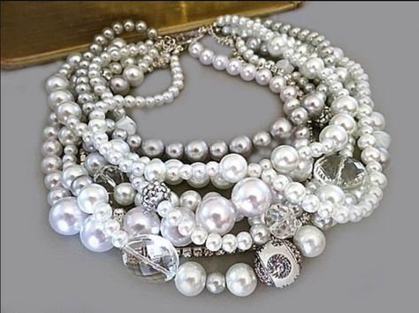 Chunky Jewelry Necklace, Chanel Pearl Necklace, Statement Wedding Jewelry, Chunky Pearl Necklace, Layered Pearl Necklace, Chunky Pearls, Bridal Pearl Necklace, Baroque Pearl Necklace, Chunky Jewelry