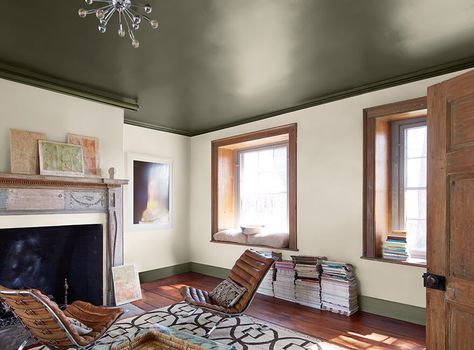 Green Walls Walnut Floor, Interior Paint Colors Benjamin Moore, Trim Paint Ideas, Craftsman Interior Paint Colors, Craftsman Color Palette, Craftsman Paint Colors, Craftsman Colors, Green Ceiling, Painting Trim White