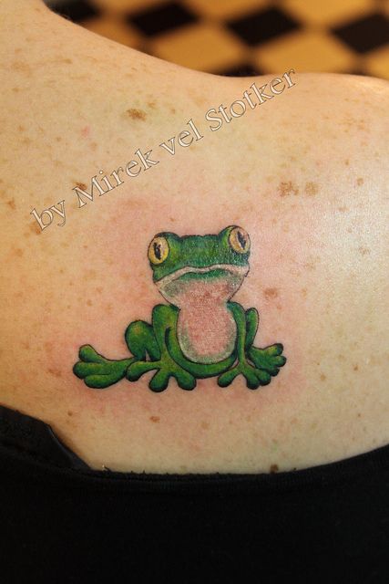 frog tattoo Cool Frog, Tree Frog Tattoos, Frog Tattoo, Princess Tattoo, Cartoon Frog, Frog Tattoos, Turtle Tattoo, Tattoo Designs And Meanings, Tattoos Designs