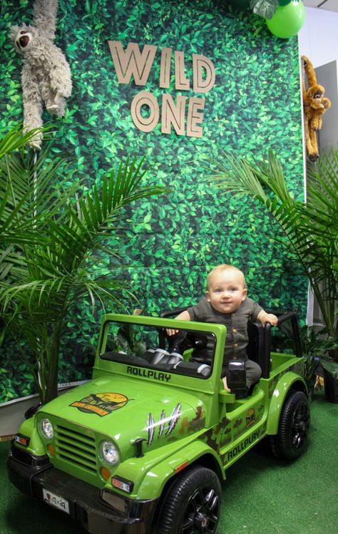 This adorable Wild ONE Safari First Birthday Party is full of fabulous ideas for decorations, cake, food and more! A jungle and wild animal themed 1st birthday party sets the stage for a darling photoshoot with family and friends! Jeep Birthday Party, Wild One Safari First Birthday, Safari Wild One Birthday Party, Safari First Birthday Party, Safari First Birthday, Jungle Animals Decorations, Animal Cake Pops, Jungle Birthday Cakes, Safari Wild One