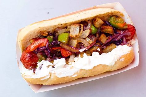 Seattle Hot Dog Recipe, Seattle Hot Dog, Seattle Dog, Best Hot Dogs, Philly Cheese Steak Sandwich, Chili Cheese Dogs, Chicken Spinach, Portable Snacks, Cheese Dog