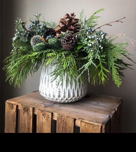 Green And White Christmas Floral Arrangements, Neutral Christmas Floral Arrangement, Christmas Silk Arrangements, Christmas Evergreen Arrangements, Evergreen Floral Arrangements, Holiday Arrangements Christmas, Winter Arrangements Indoor, Winter Greenery Arrangements, Christmas Arrangements Centerpieces