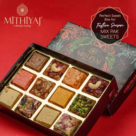 Dates Cookies, Pakistani Sweets, Breakfast Dates, Muffin Breakfast, Mithai Boxes, Sweet Box Design, Fruit Cream, Gifts Wrapping, Packing Ideas