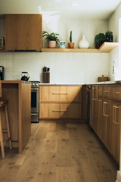 Modern oak kitchen