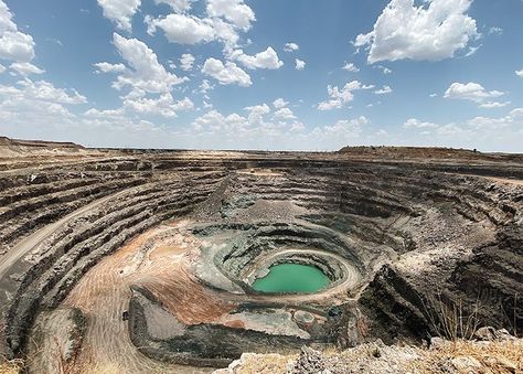 Learn about this editor's experience visiting a Forevermark diamond mine in Africa. Diamond Mining, Diamond Mine, Forevermark Diamonds, Suid Afrika, Diamond Mines, Blood Diamond, Fall Outdoor, Fancy Color Diamonds, Pinterest Photos