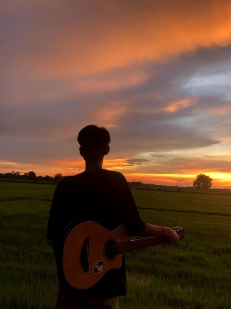 Myanmar Boy, Boy Blurred Pic, Burmese Clothing, Dslr Background, Dslr Background Images, Guitar Songs, Burmese, Myanmar, A Good Man