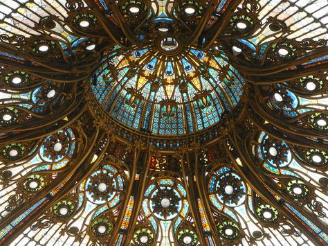 Haussmann Paris, Beautiful Ceilings, Stained Windows, Stained Glass Dome, Lafayette Paris, Ceiling Art, Paris Pictures, Beautiful Windows, Paris Photo