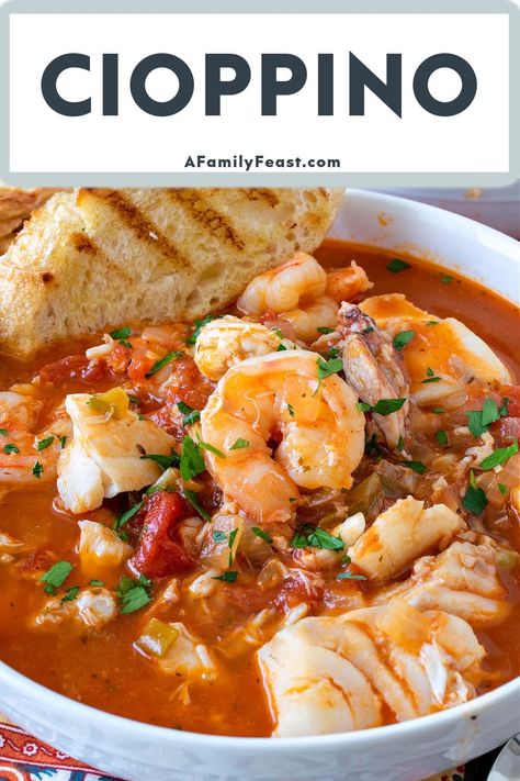 Cioppino Recipe Easy, Cioppino Recipe, Seafood Stew Recipes, Fish Stew Recipes, Seafood Soup Recipes, Seafood Dish Recipes, Fish Dinner Recipes, Delicious Seafood Recipes, Seafood Stew